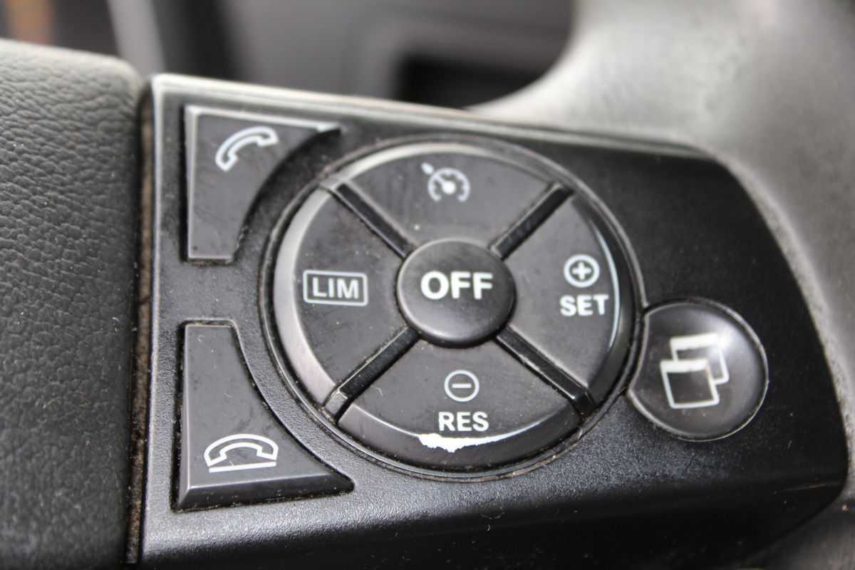 Mercedes-Benz Actros 1845